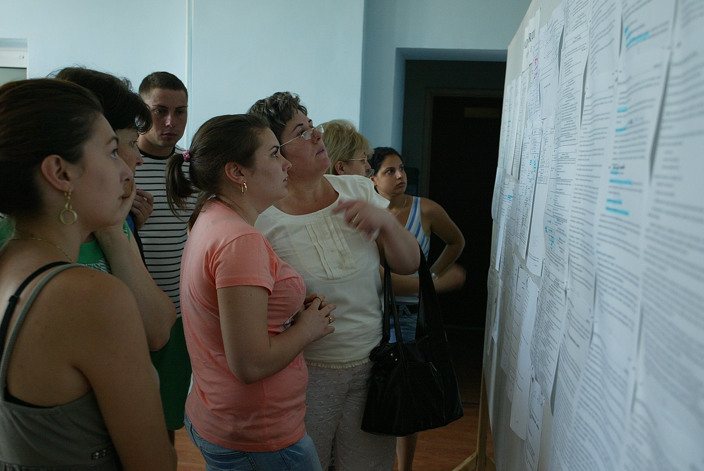 Concurenţă redusă în a treia sesiune de admitere: 66 de înscrişi pe 340 de locuri