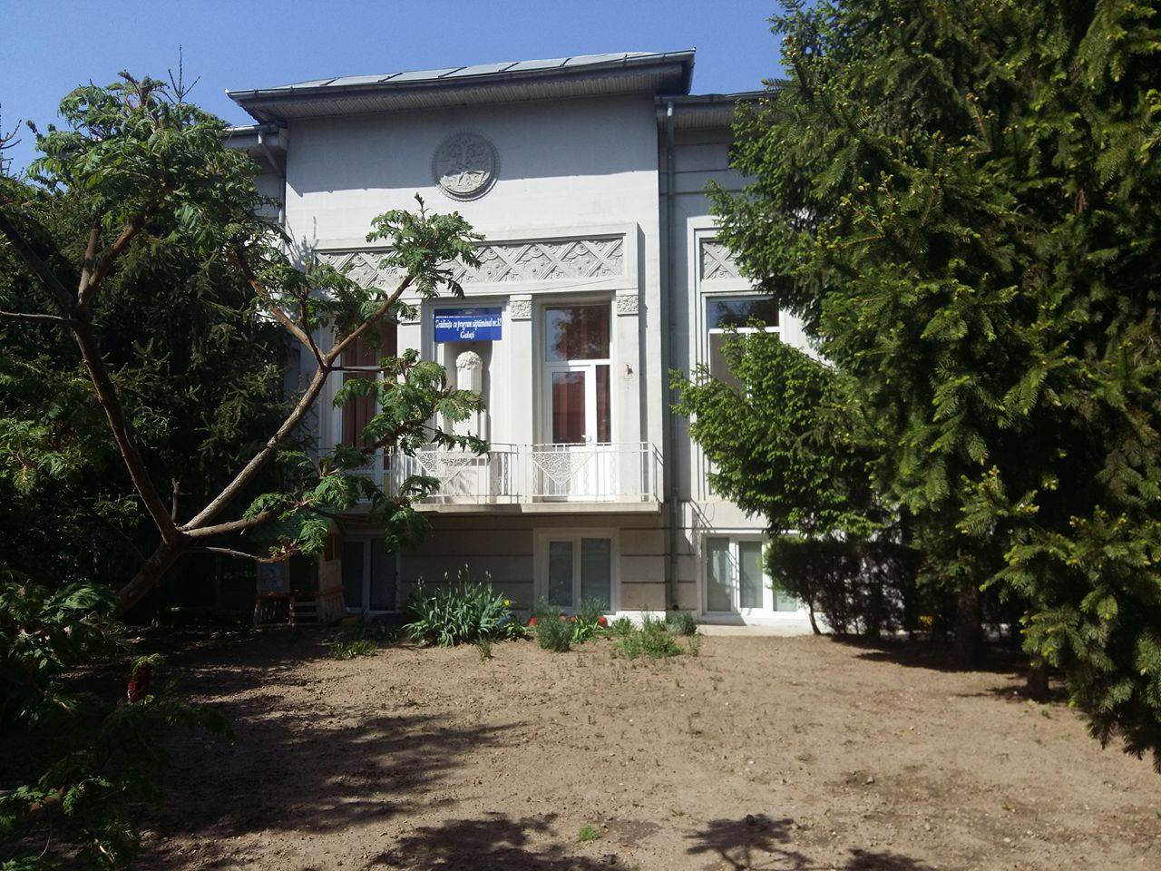 O altă unitate de învăţământ închisă din cauza coronavirusului