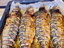 Scrumbie la cuptor în pergament, rețetă simplă și rapidă de sezon