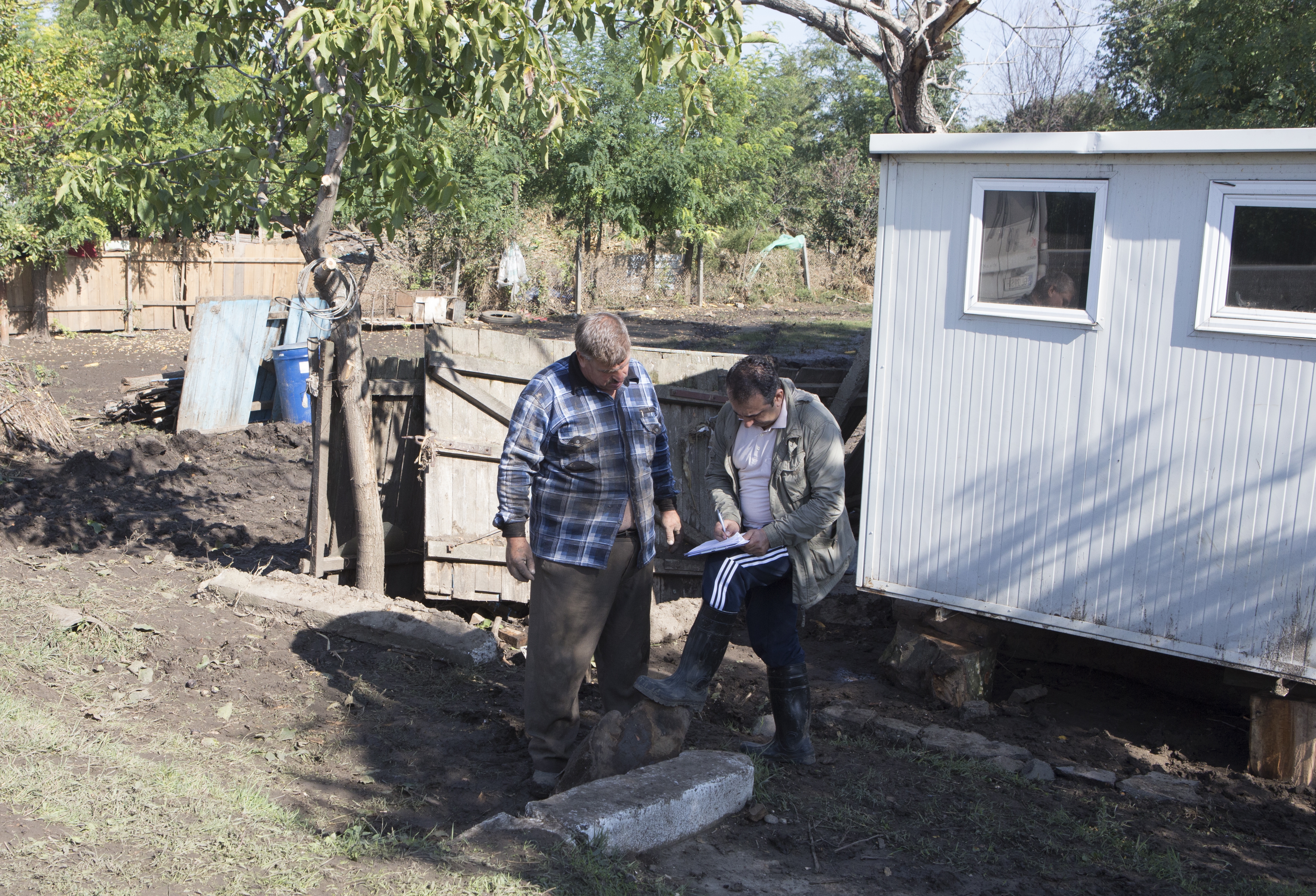 Aproximativ 100 de locuinţe modulare au fost instalate, până la această oră, în judeţul Galaţi