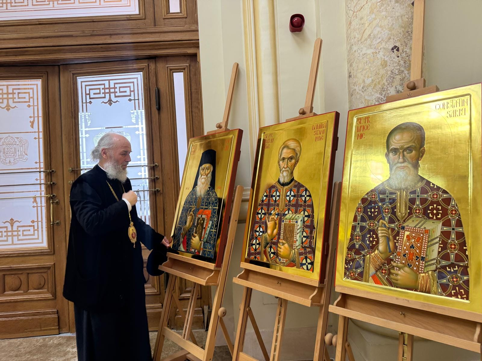 Sfântul gălățean Constantin Sârbu, anii tinereții (II). În timpul studiilor, a dormit în Gara de Nord