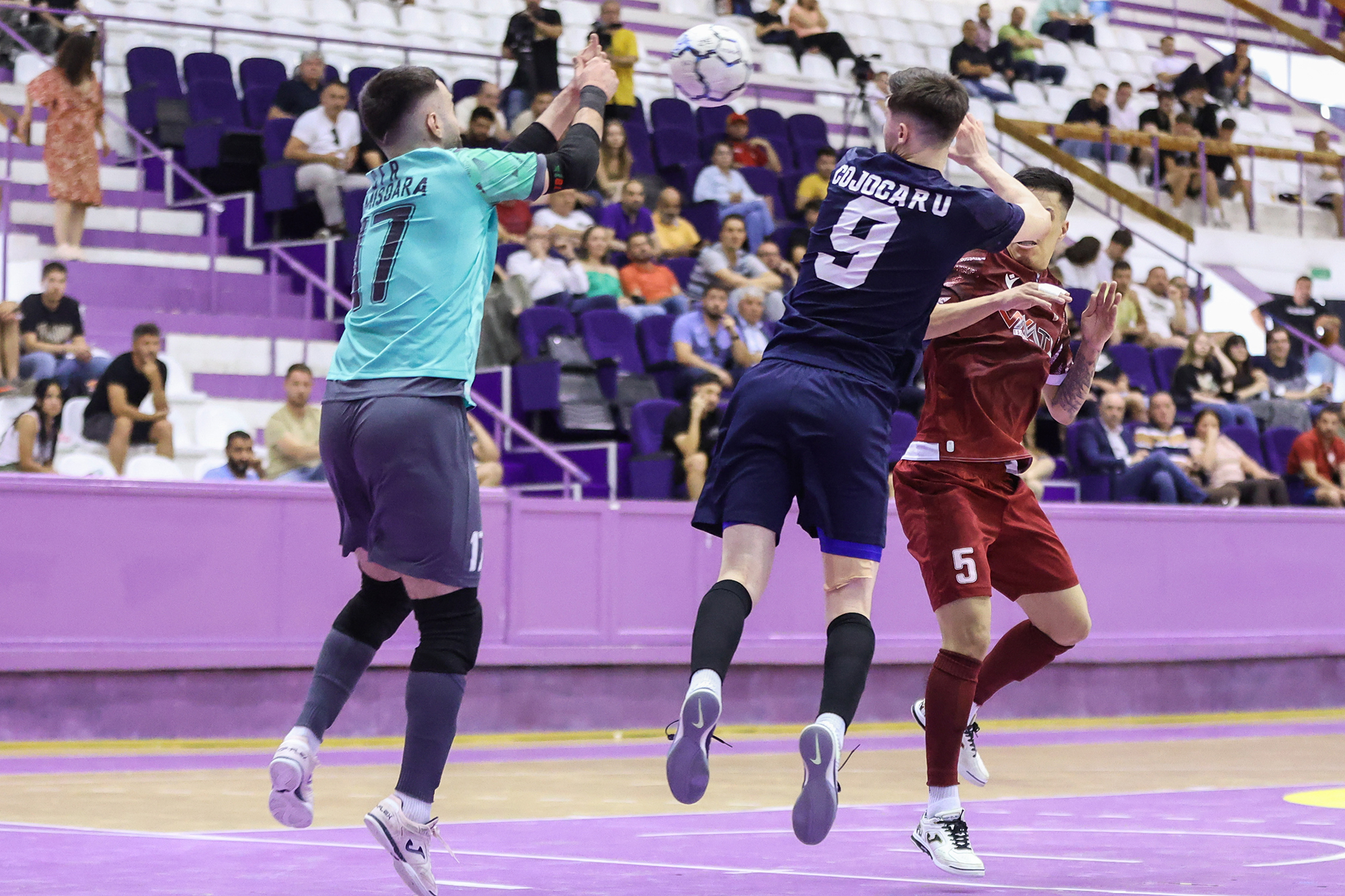 United continuă cu trei jucători importanți