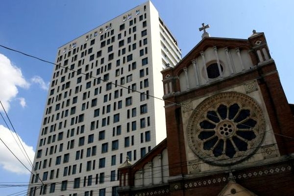Scrisoare deschisă: Primarul Capitalei, somat să respecte supremaţia Justiţiei în cazul Cathedral Plaza 