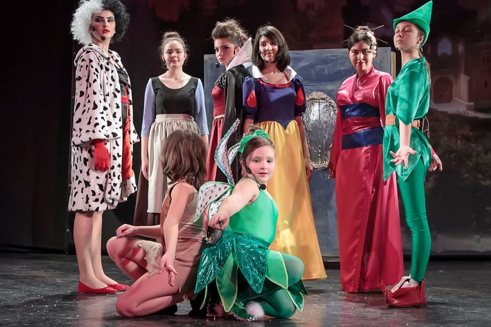 TIMP LIBER/ Musical cu şi pentru elevi: Personajele evadează din nou