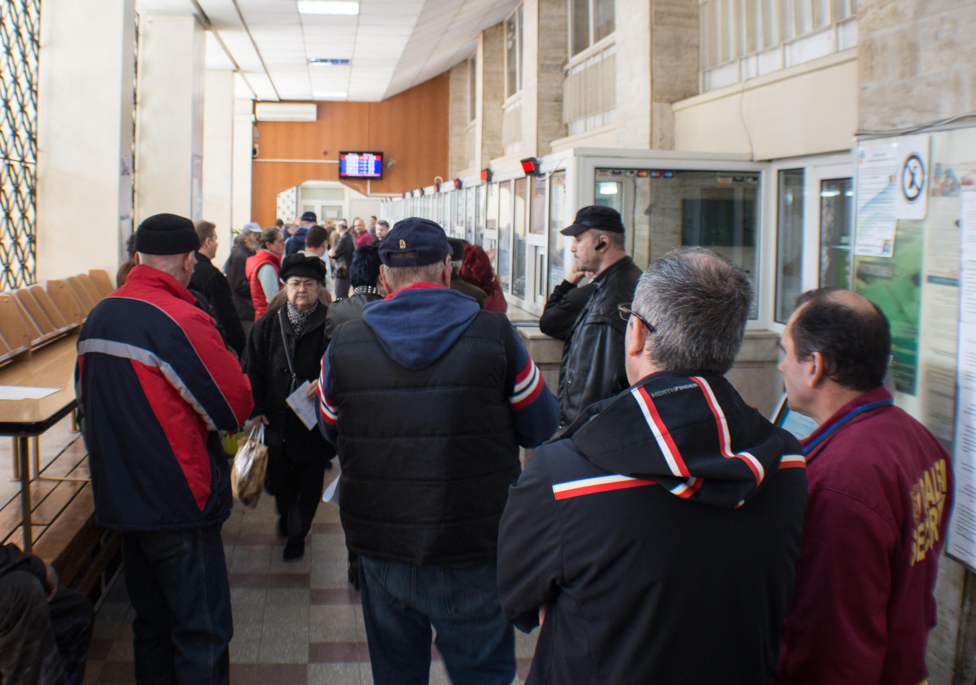 Cine şi pentru ce restanțe ajunge pe LISTA RUȘINII