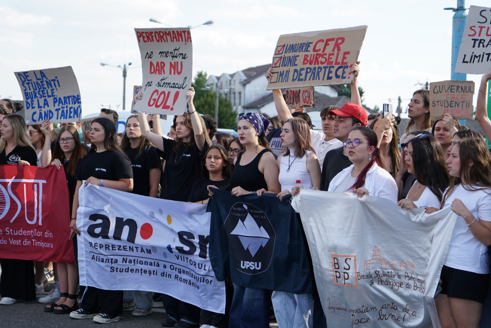 Premierul a refuzat discuțiile cu studenții