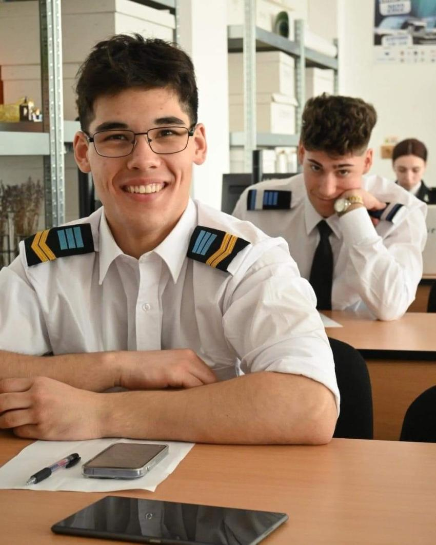 Locuri libere la colegiile militare