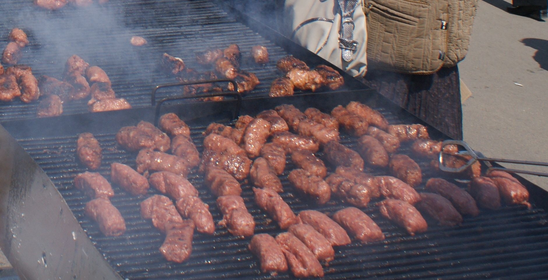 De 1 mai, românii sărbătoresc cu peste 30 de milioane de mici