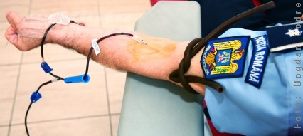 Donatori de sânge, în uniformă