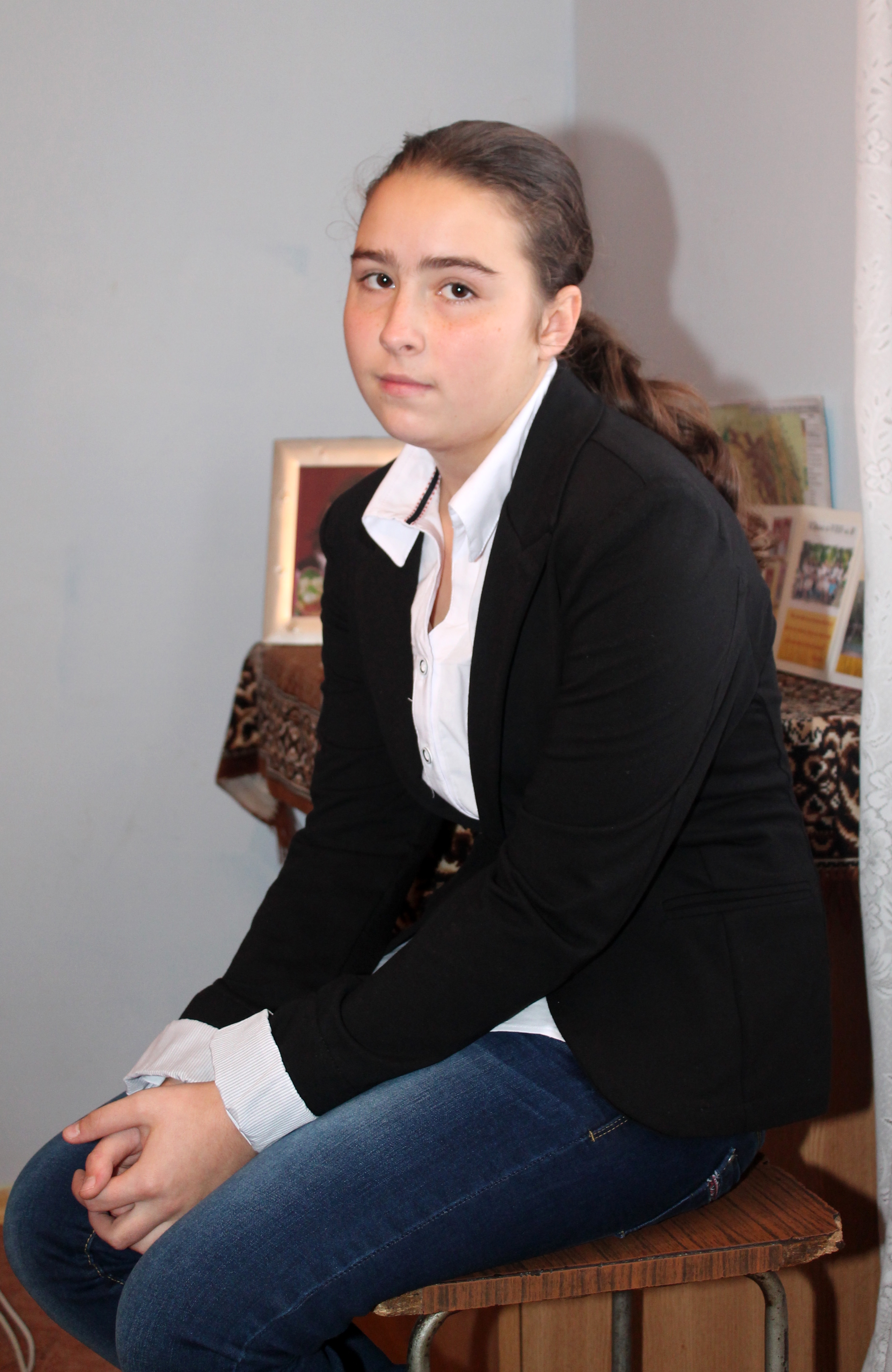 Un elev din Galaţi, disperat să facă şcoală în România: „Faceţi ceva, ca să nu mai învăţăm printre străini!”