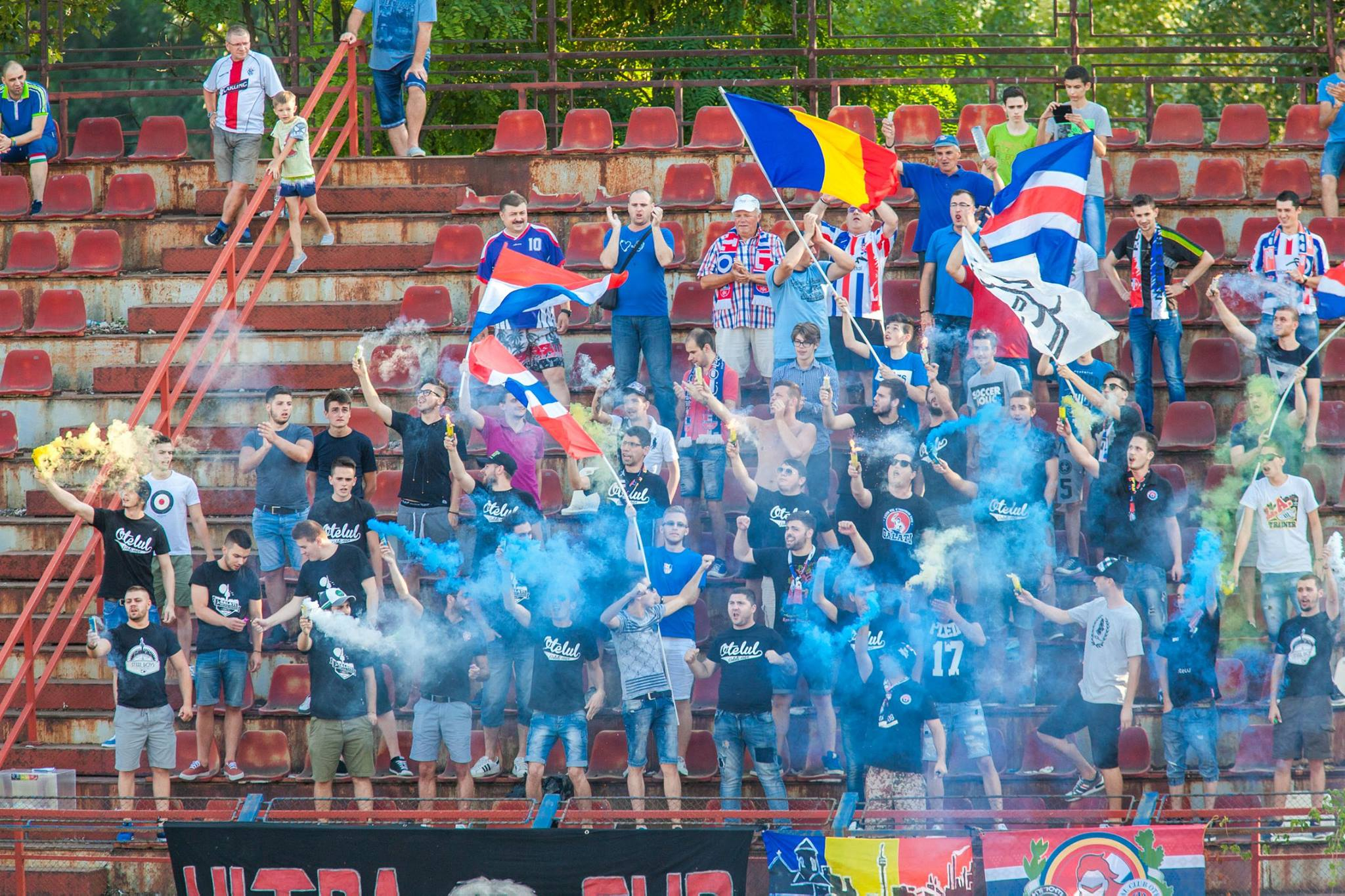 Oțelul a pus în vânzare abonamente la preţuri duble. Nemulțumiri din partea fanilor