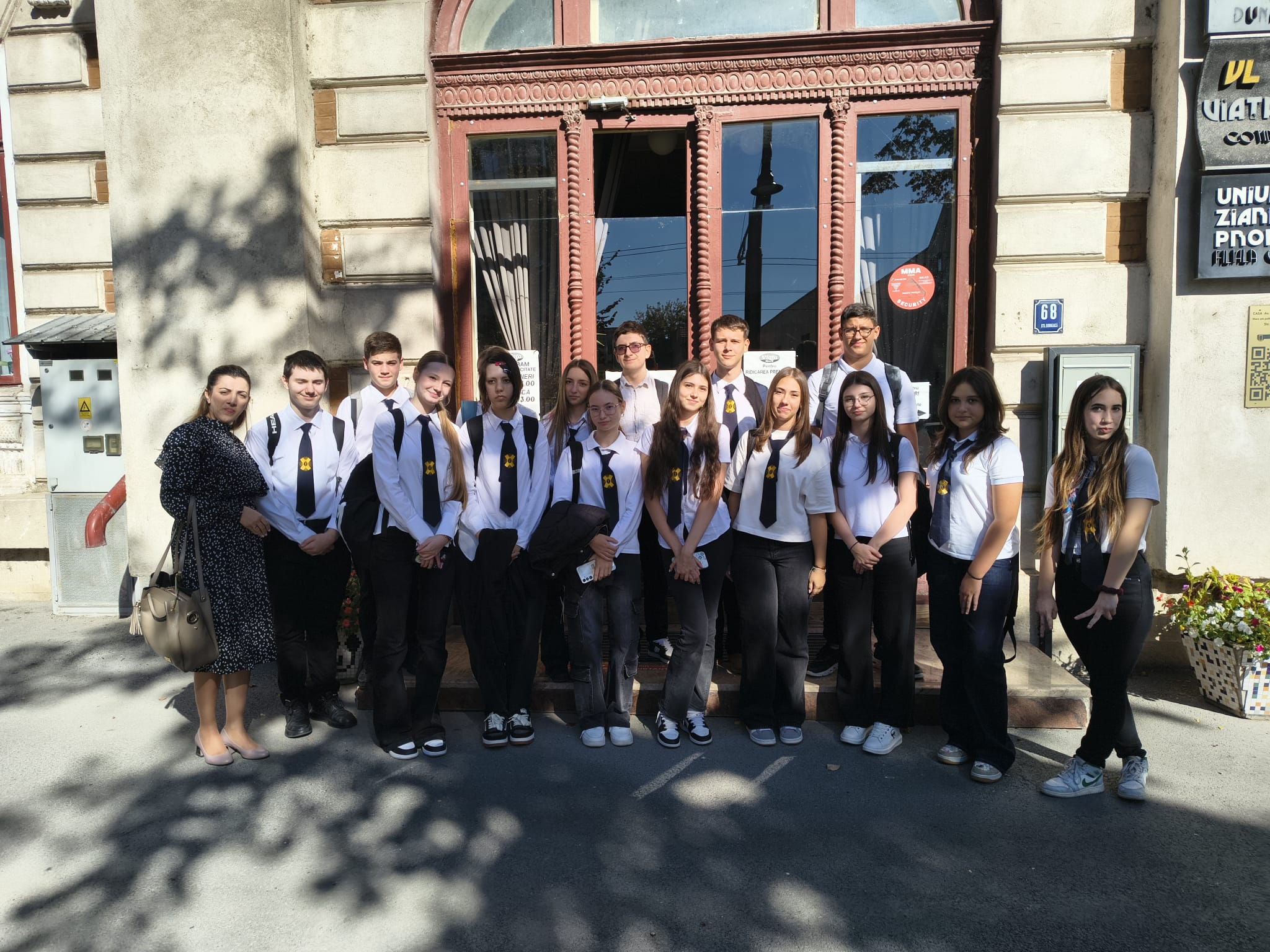 Ziua Semnelor de Punctuaţie, marcată la "Viaţa liberă" de elevi ai Seminarului Teologic (FOTO)