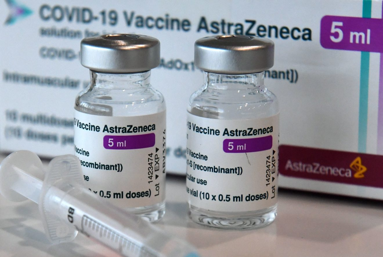 România continuă vaccinarea cu AstraZeneca pentru toate categoriile de vârstă
