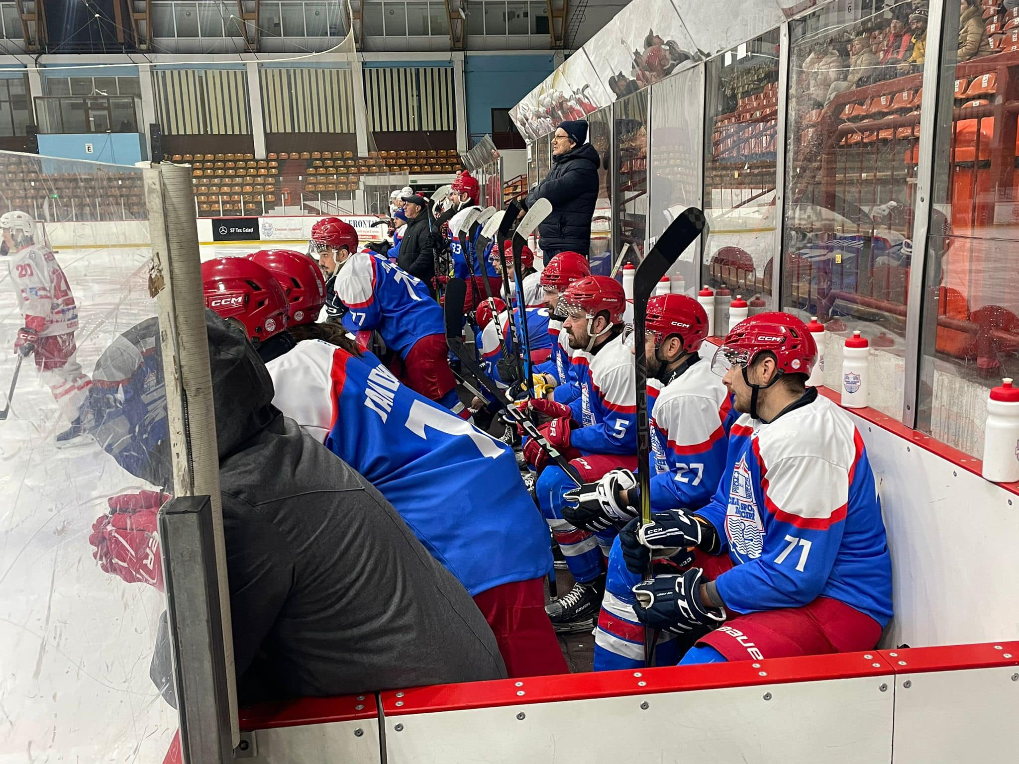 „Dublă” de hochei, în Berceni