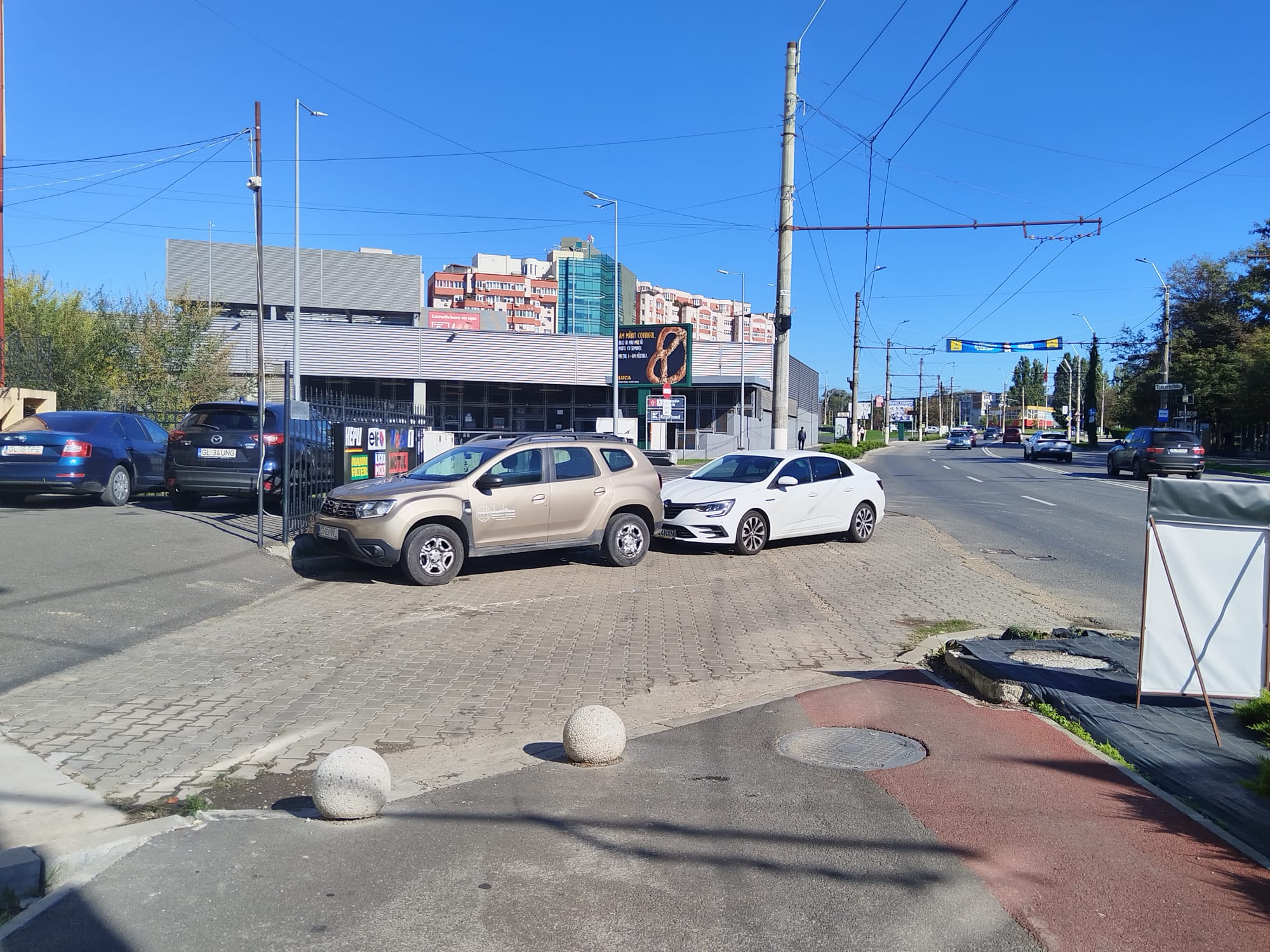 Cum să parchezi ca un şmecher pe strada Brăilei