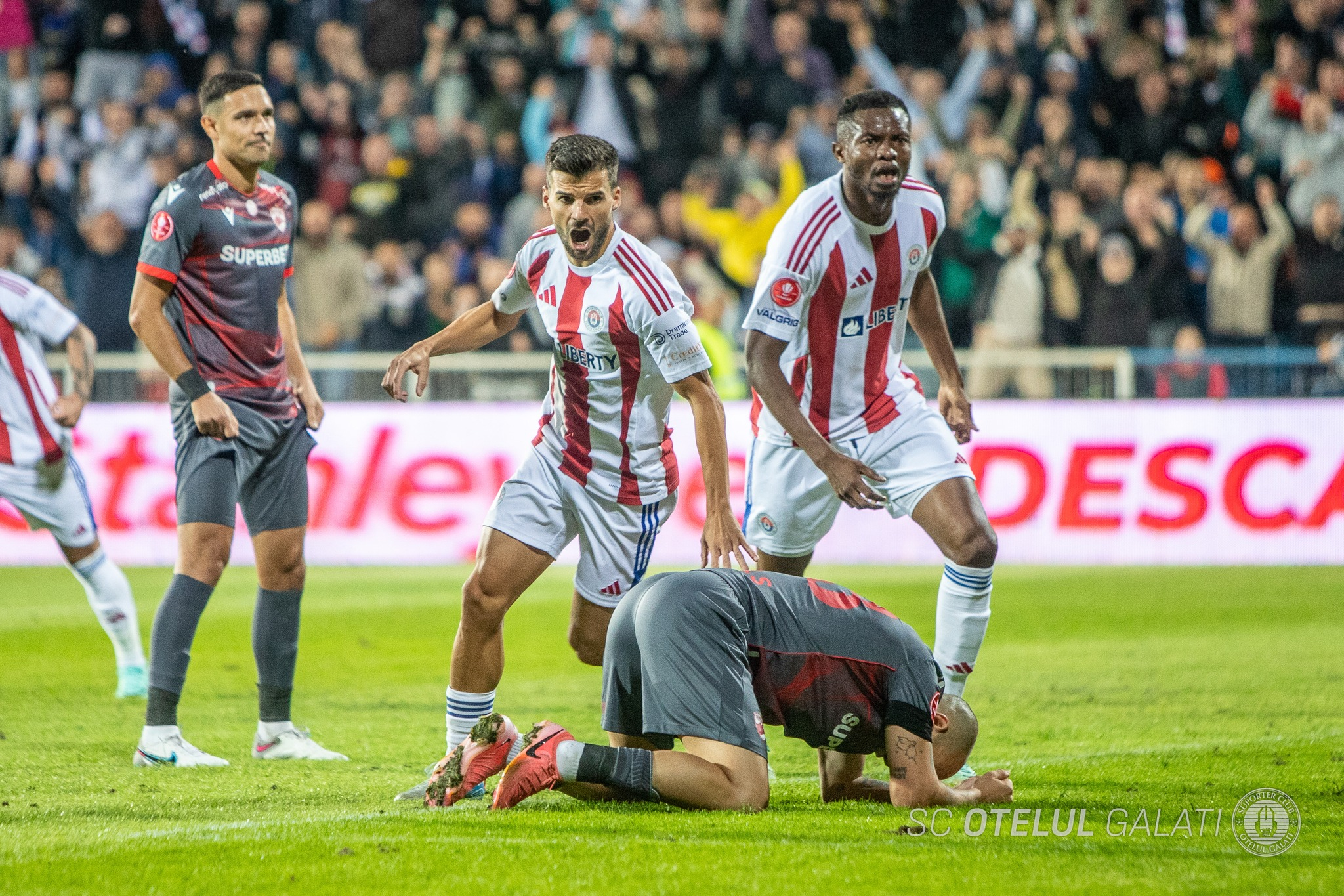 Lupta la play-off se duce cu 11 echipe