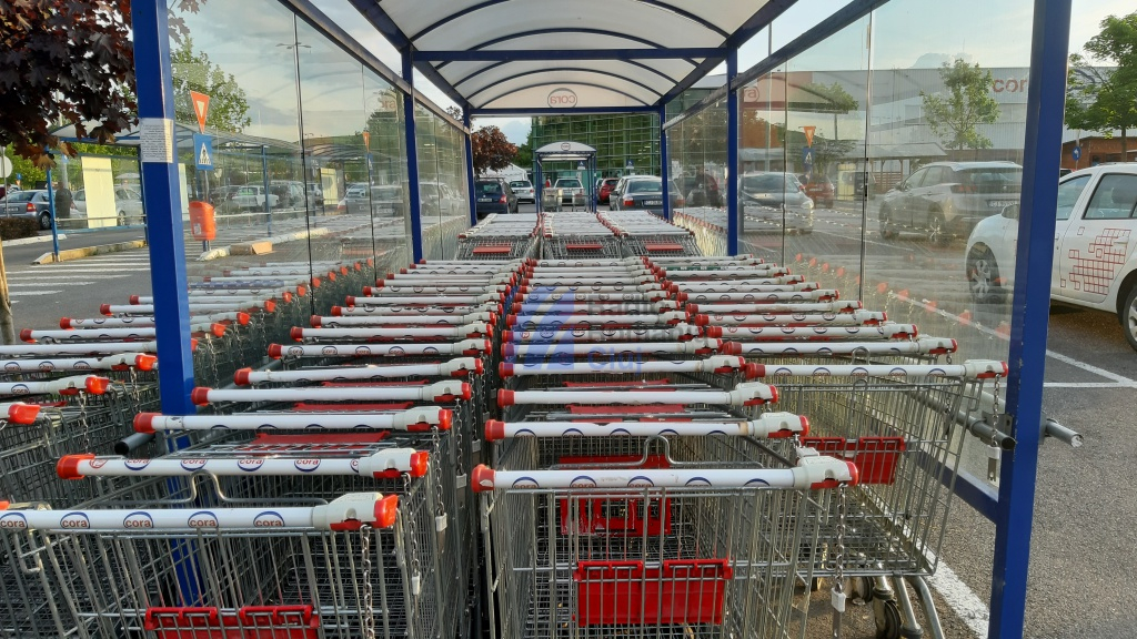 Orele pentru ultimul asalt al cumpărăturilor de Paște. Programul marilor magazine din Galați