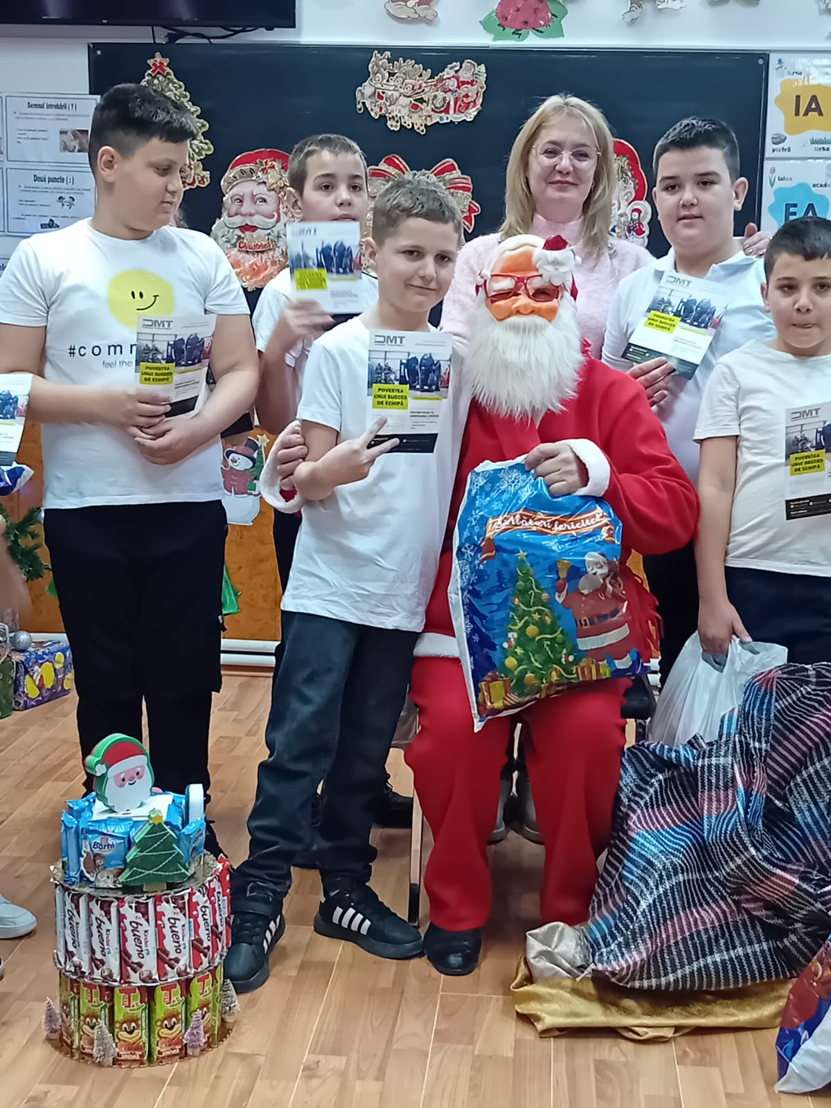 Crăciunul copiilor din Măstăcani, magic datorită sponsorilor