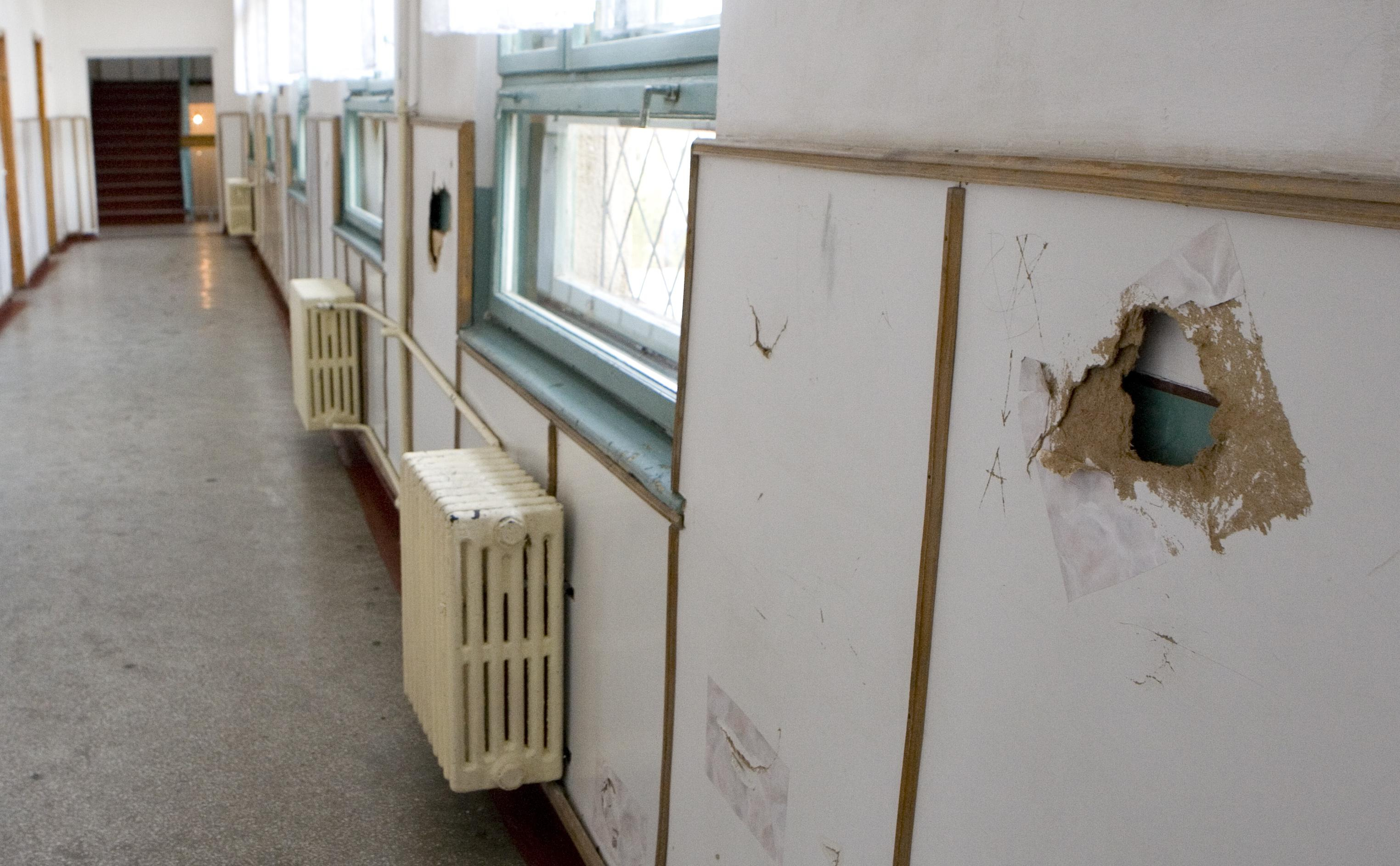 Zeci de şcoli gălăţene nu îndeplinesc norme elementare de igienă