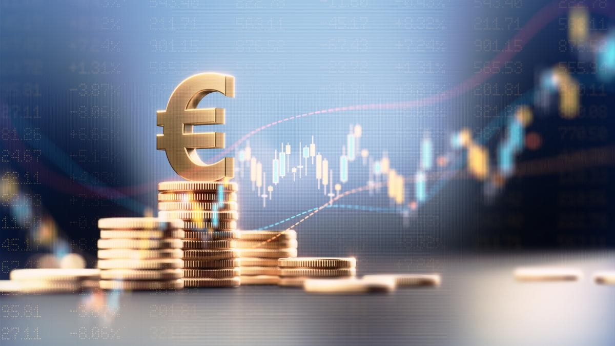 Euro recuperează rapid pierderile din ședințele precedente