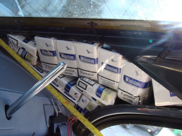 Contrabanda "de calitate" se face cu rudele şi prietenii