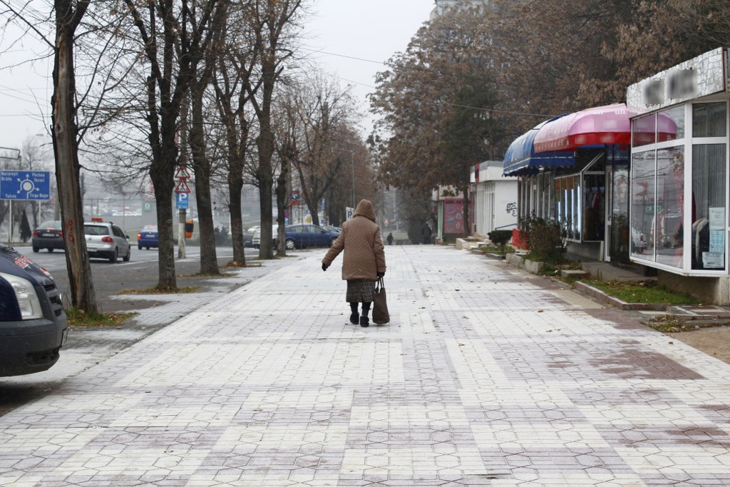 REPORTAJ | Cartier cu pagină web, lăsat de izbelişte. Ţiglina II, zonă centrală cu probleme reale (FOTO)