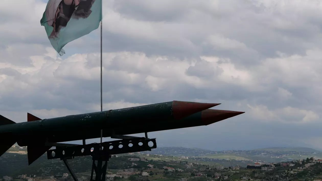 Bază israeliană, lovită de rachete Hezbollah