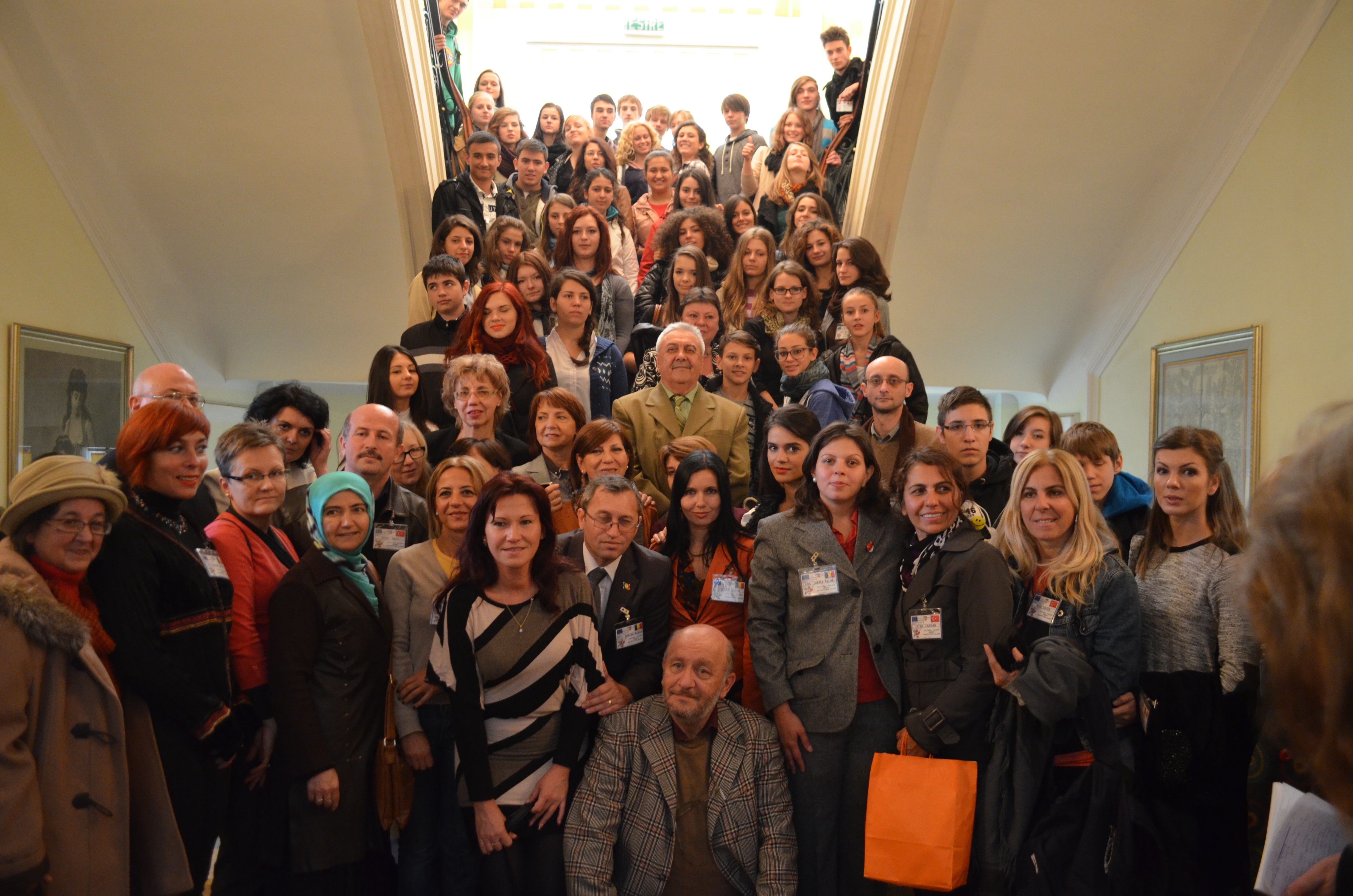 GALERIE FOTO/ Valorile culturale sunt puse sub lupă la Liceul de Artă