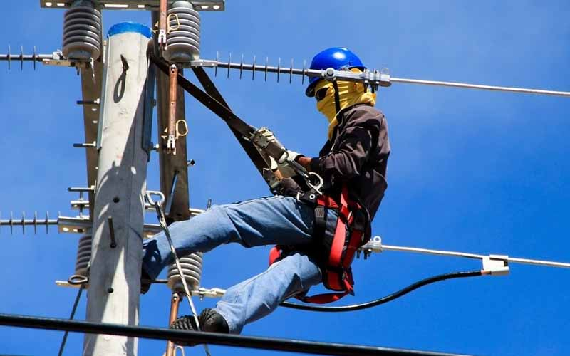 Miercuri, reîncep întreruperile de curent