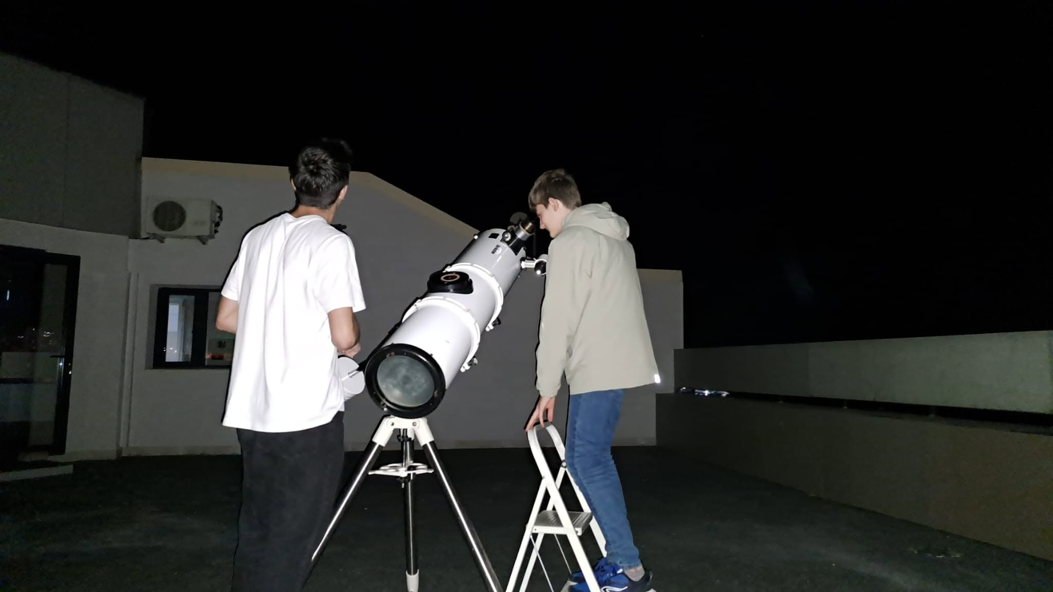 Eclipsă de Lună, la sfârșit de august. Listă de înscrieri la Observatorul Astronomic din Galați