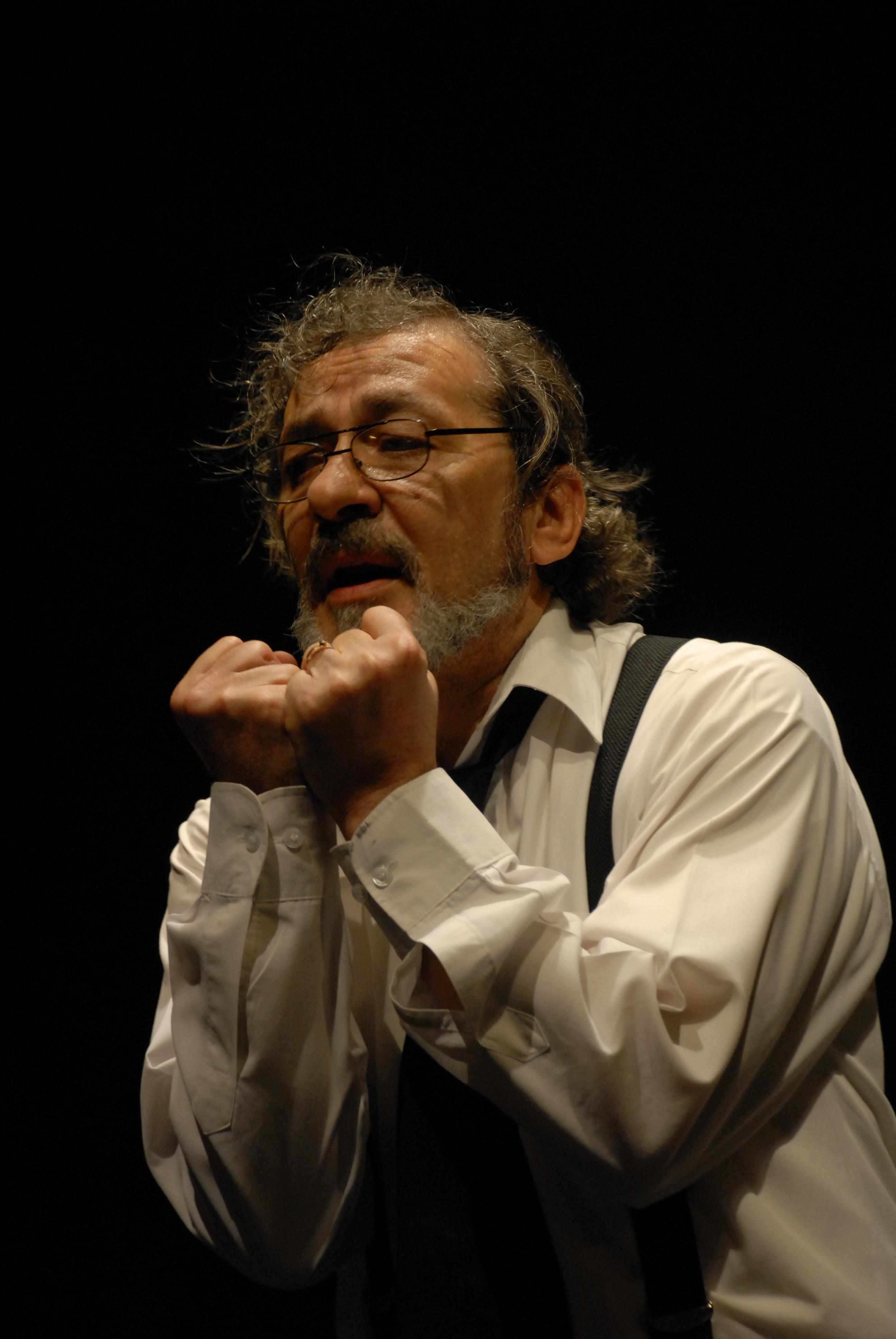 Actorul Vlad Vasiliu, la cel de-al treilea volum de versuri