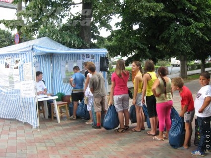 Copiii vin în ajutorul sinistraţilor 