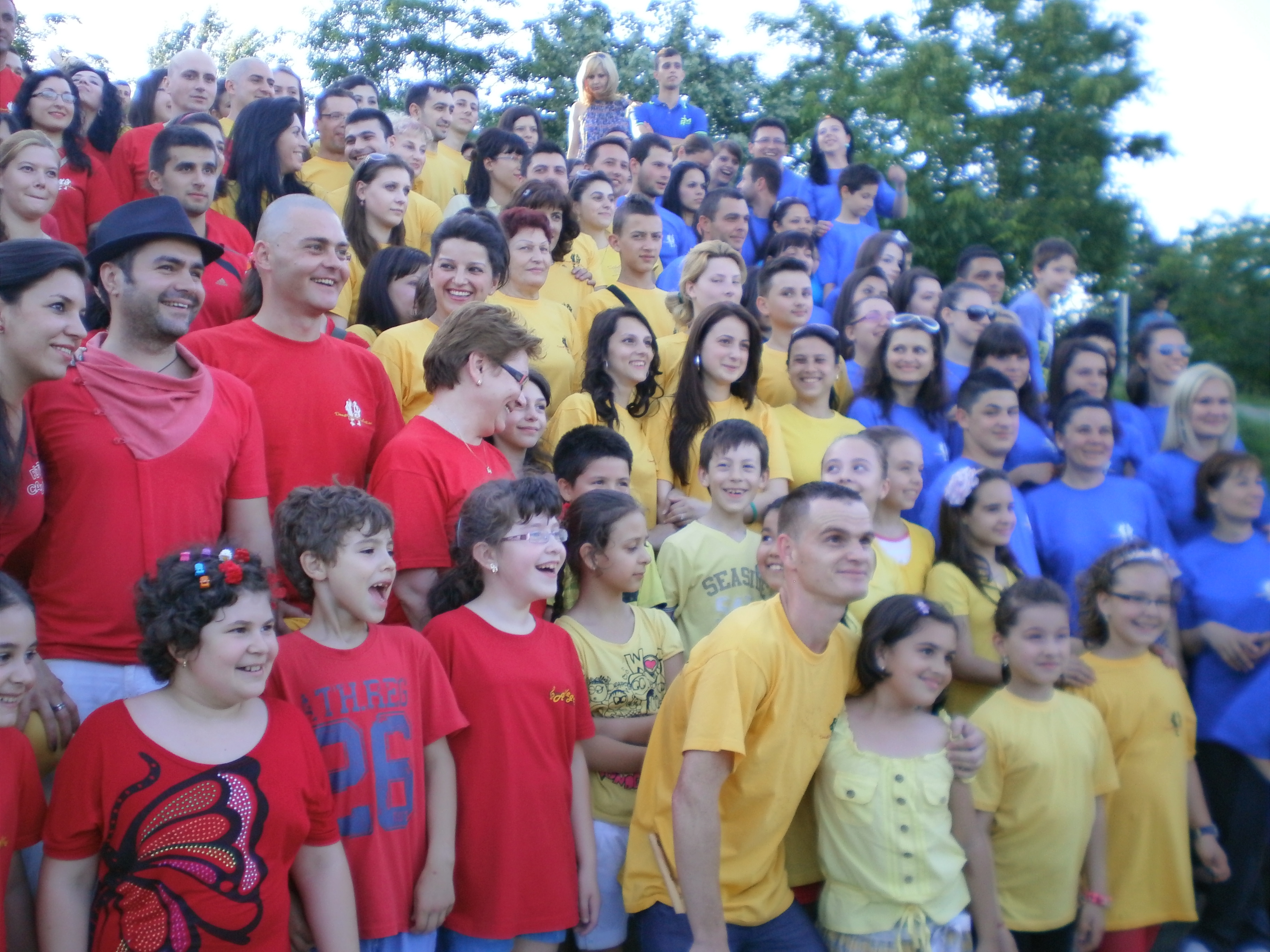 Primul flashmob de dans popular din România (VIDEO)