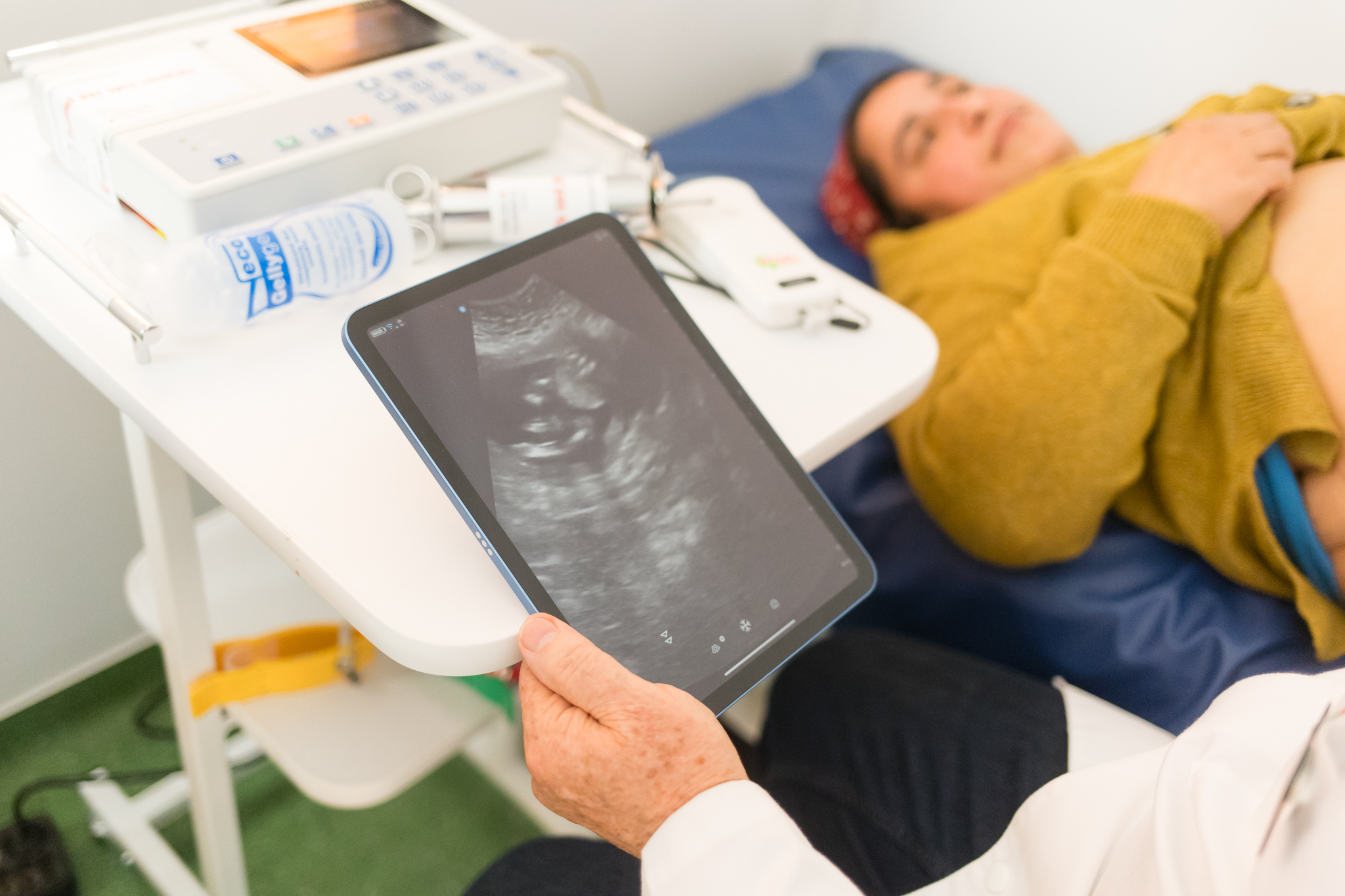 60 de cabinete din mediul rural vor fi dotate cu aparatură medicală modernă