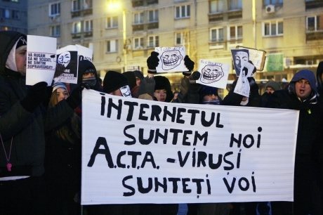 România amână ratificarea ACTA până la o decizie a Curţii Europene de Justiţie