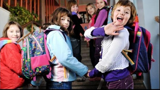 Luni este zi liberă pentru elevi şi profesori