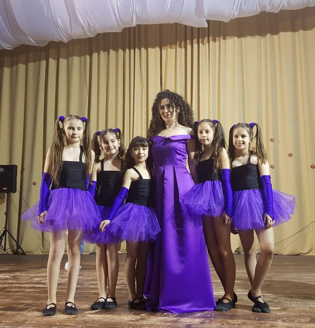 Lumea magică a copilăriei, la Cenaclul „Noduri şi Semne”