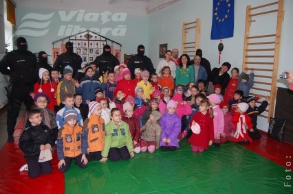 Şcoala 29 învaţă la… Poliţia Comunitară!