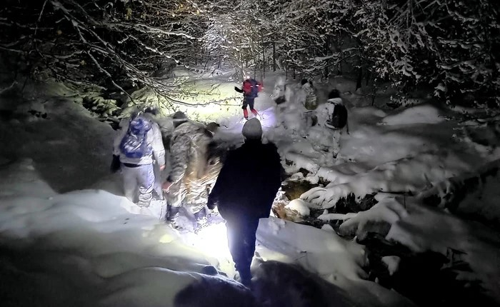 Doi tineri ucraineni, recuperați de salvamontiștii români