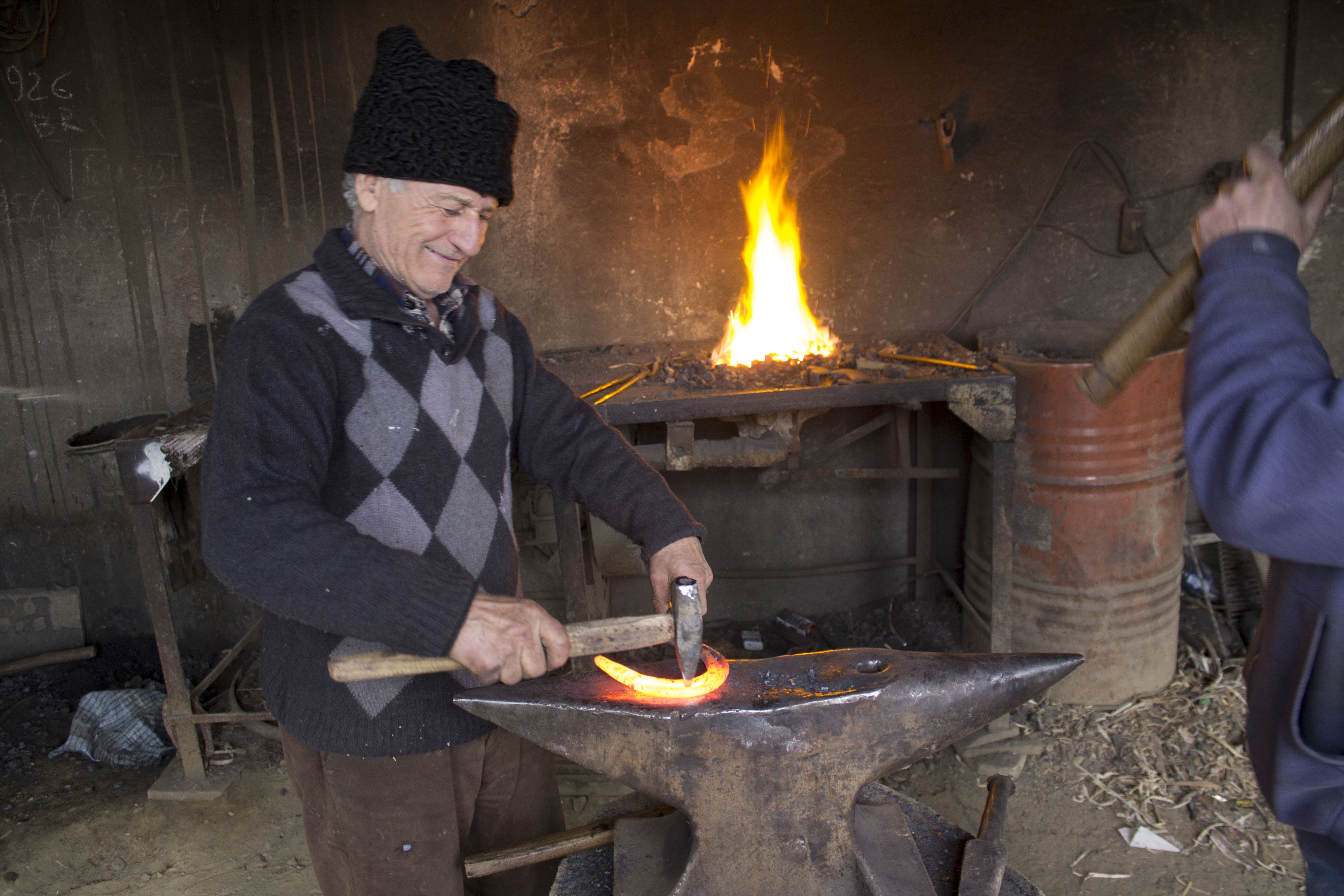 LADA DE ZESTRE/ Dinastia potcovarilor din Independenţa