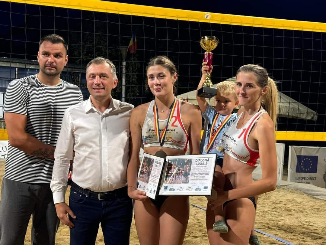 Continuă turneele de volei pe plajă