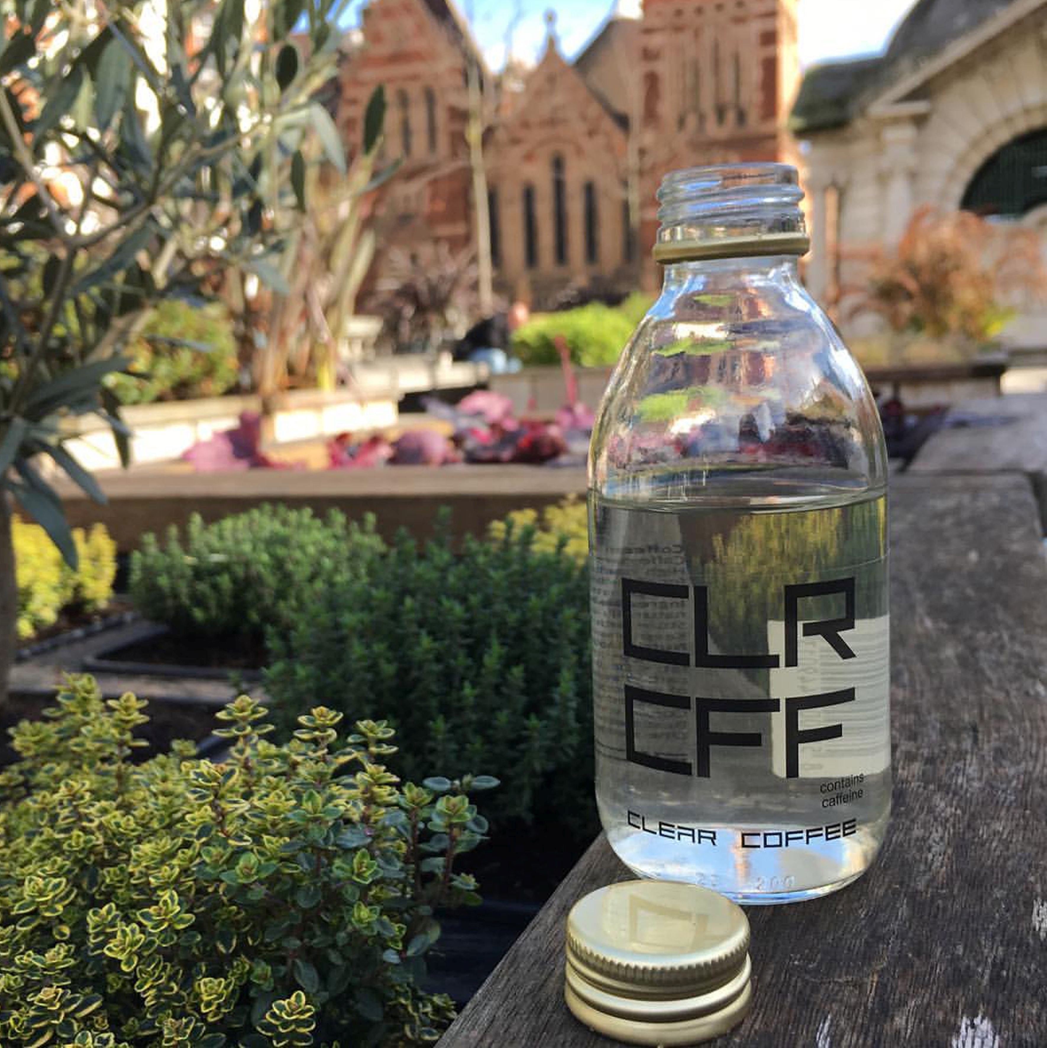 Prima CAFEA din lume care arată precum apa