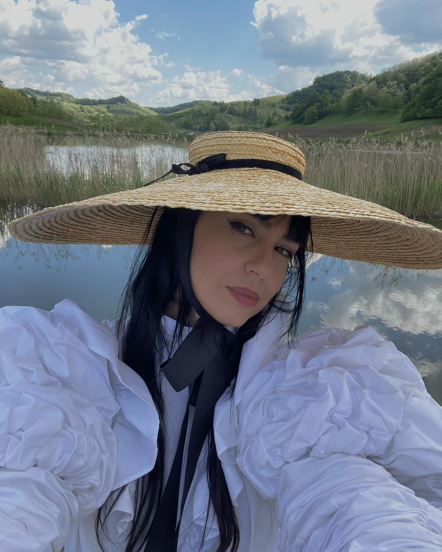 Alexandrina Hristov: O voce liberă, un univers al emoției și al artelor