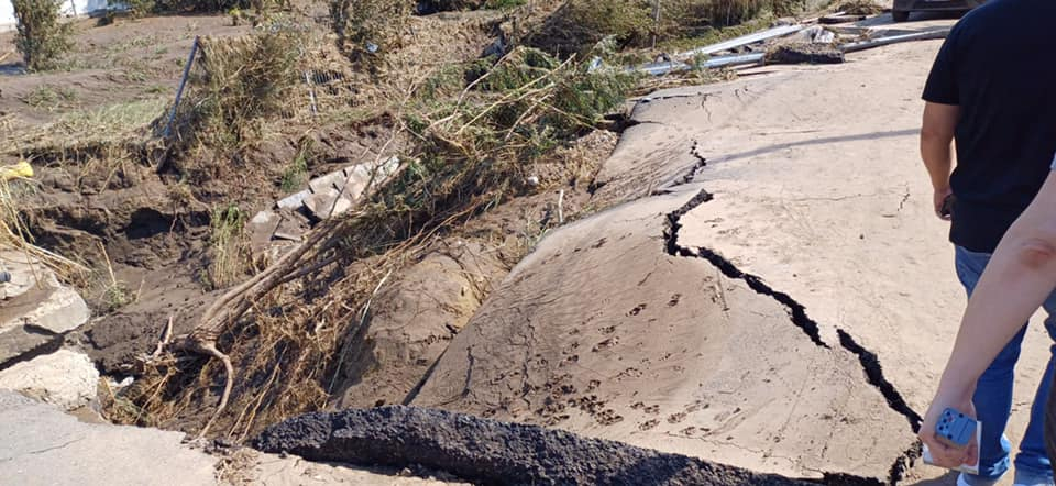 DJ 251, blocat între Pechea și Costache Negri