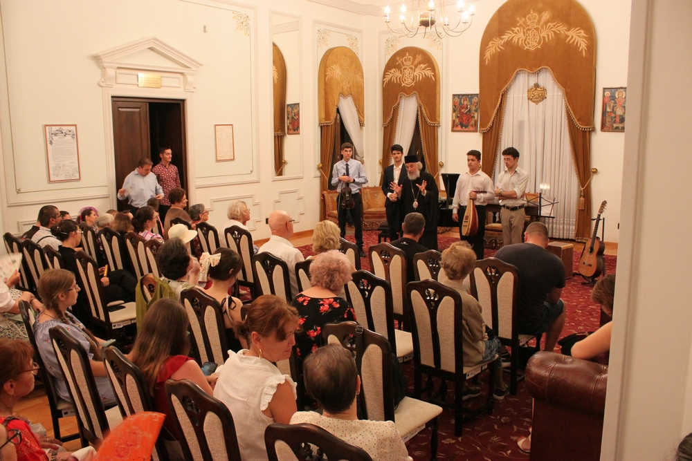 Concert de muzică veche şi omagiu lui George Enescu, la Galaţi (FOTO)