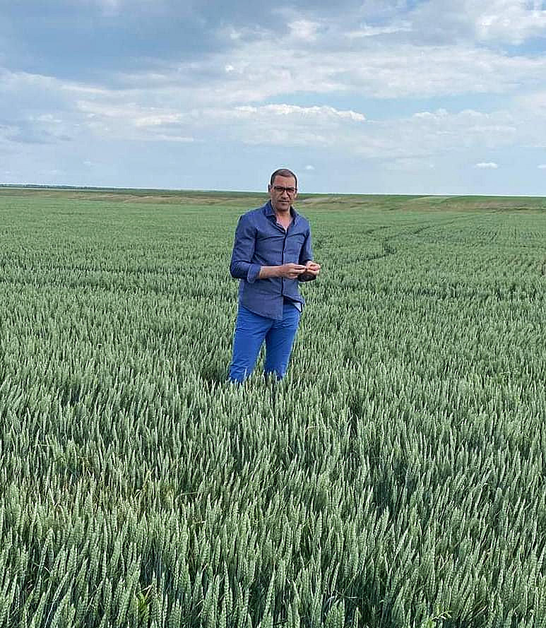 Ce averi dețin șefii de la Prefectura Galați. Multe terenuri agricole și conturi în declarații