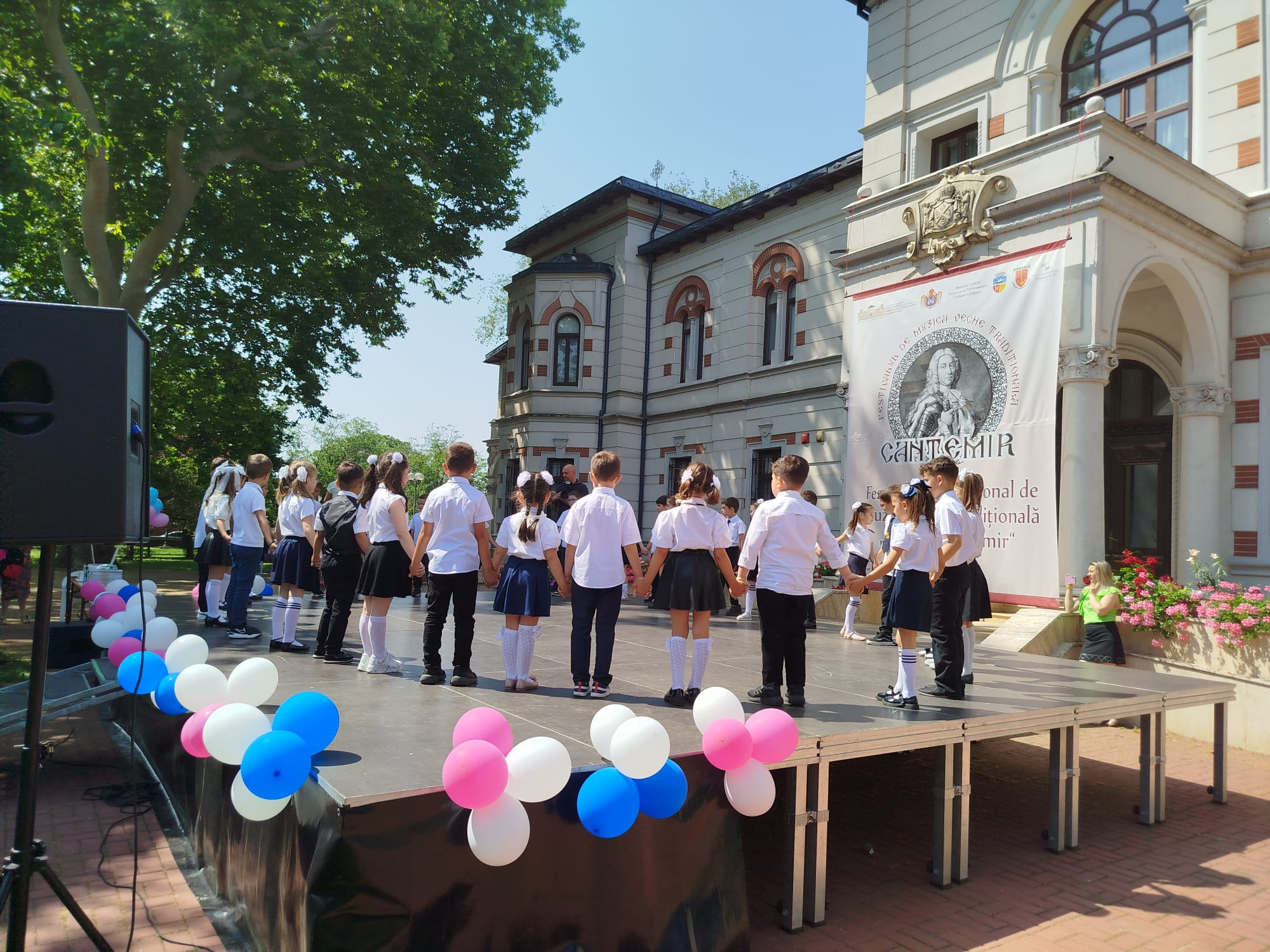 Poza zilei. Şi vine vacanţa mare!