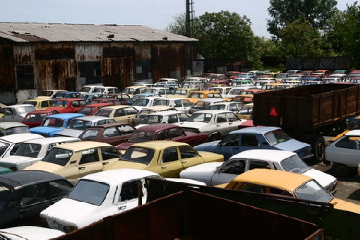 Programul "Rabla": Prima de casare ar putea ajunge la 1.500 de euro