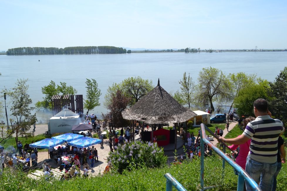 Programul complet al Festivalului Scrumbiei. Cum şi unde petrecem Duminica Floriilor