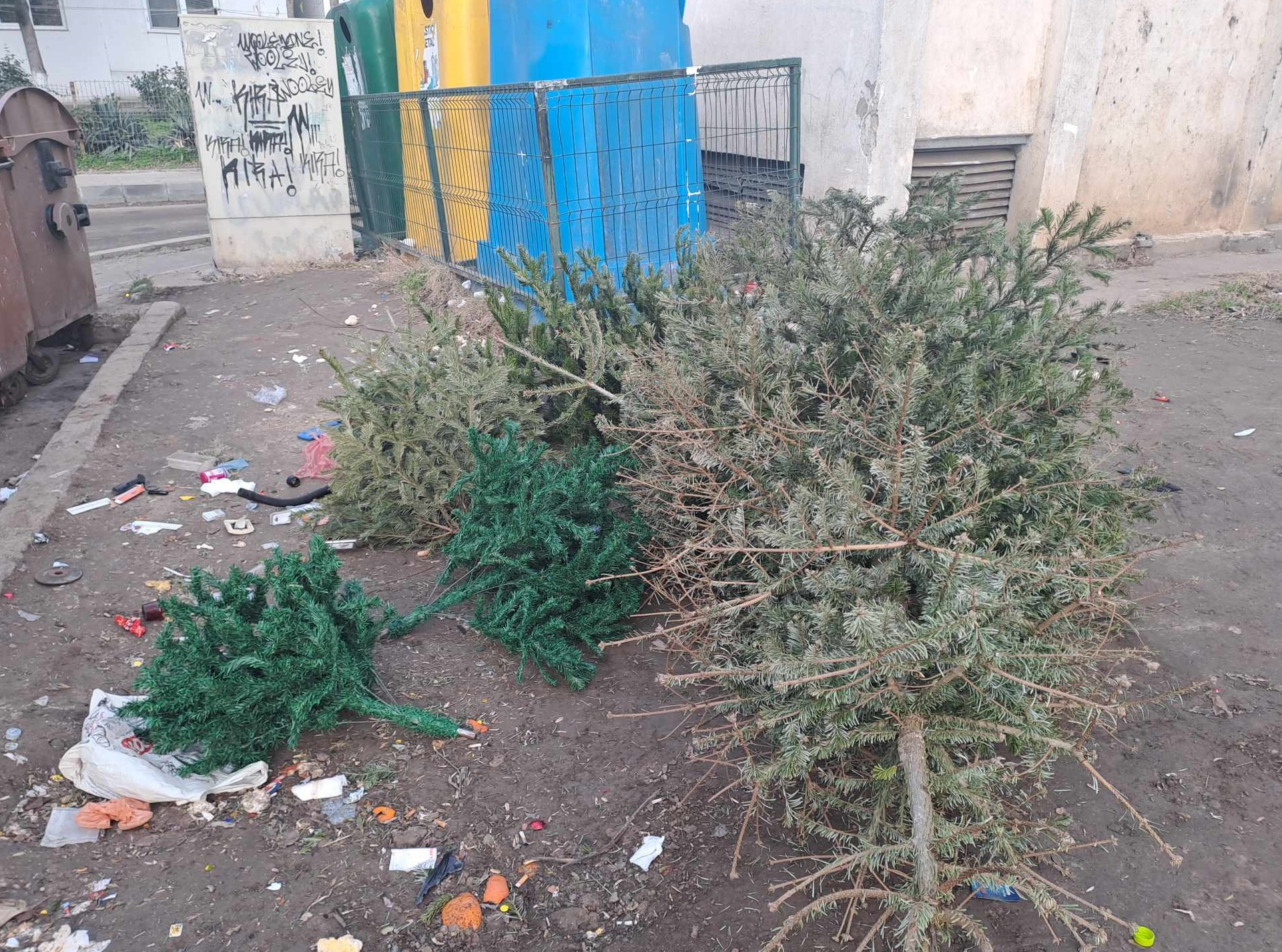 Brazi de plastic de unică folosinţă